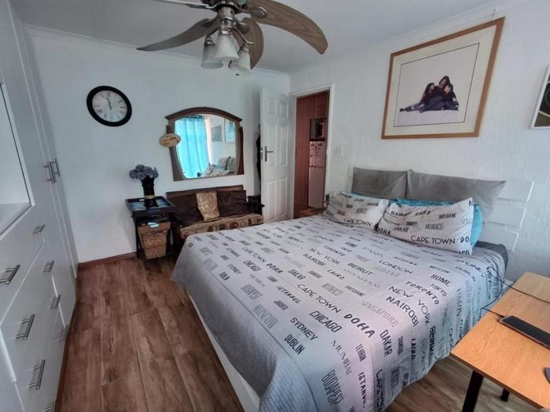 2 Bedroom Property for Sale in Portlands Western Cape